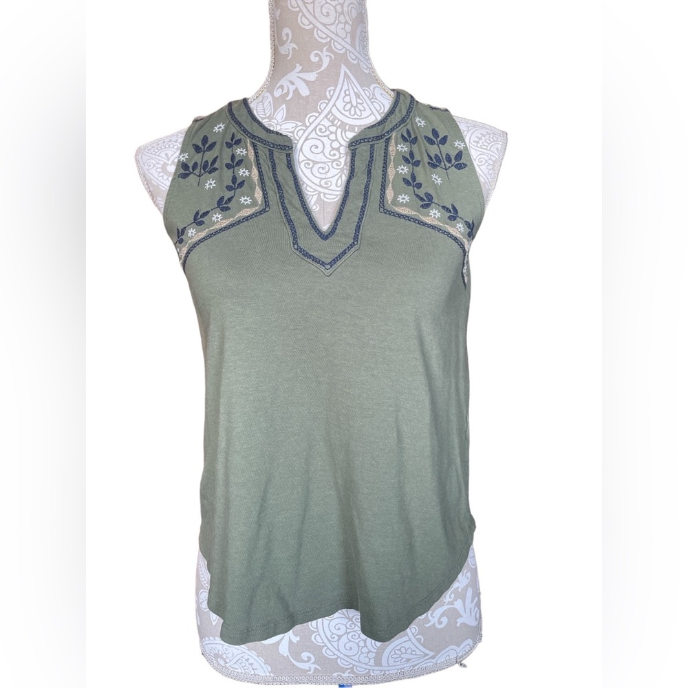 Banana Republic Women’s Size XXS Petite Olive Green Sleeveless Top